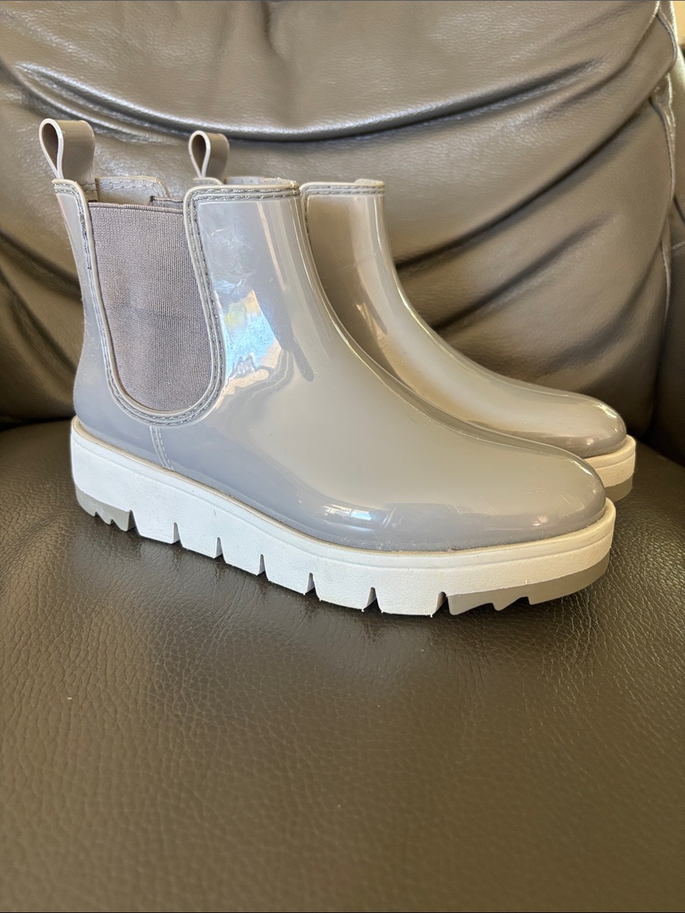 Cougar Firenze Chelsea Platform Rain Booties Sz6